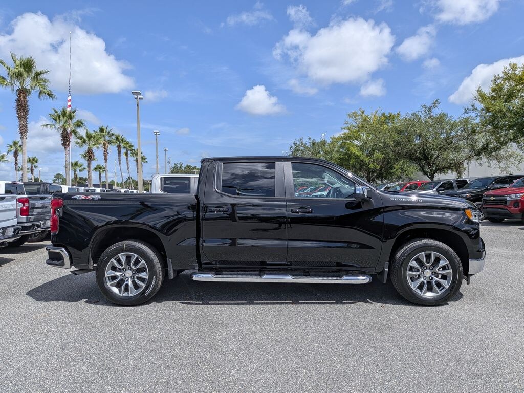 New 2026 Chevrolet Silverado 1500 LT w/1LT Truck Crew Cab