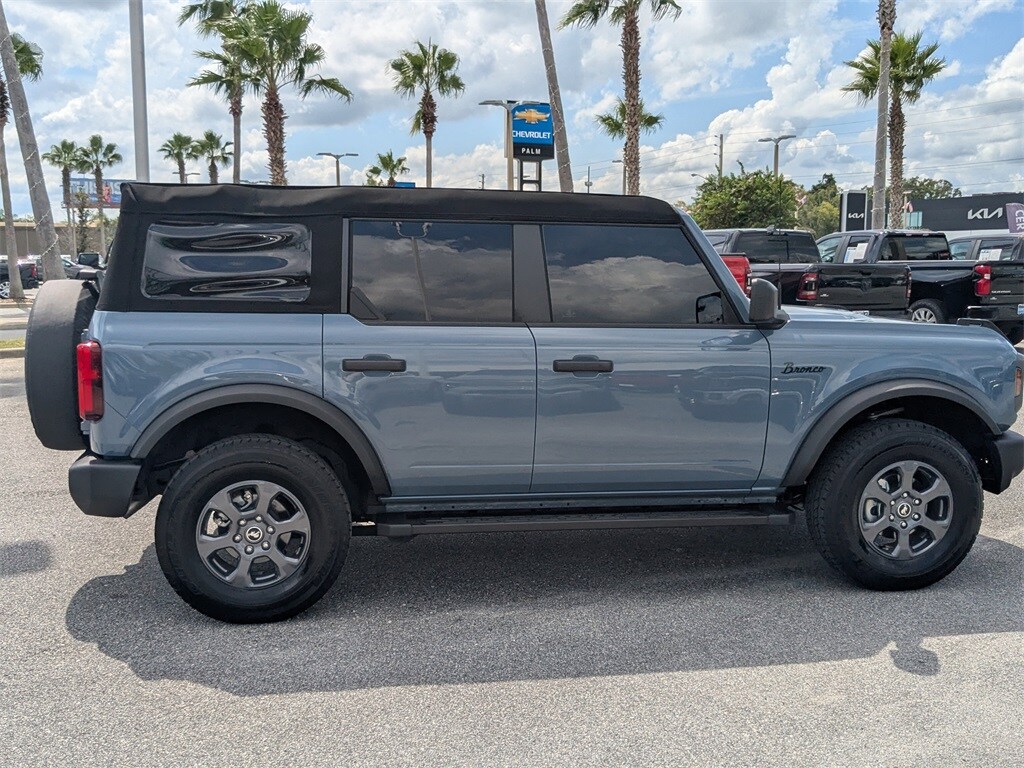 2024 Ford Bronco Big Bend photo 2