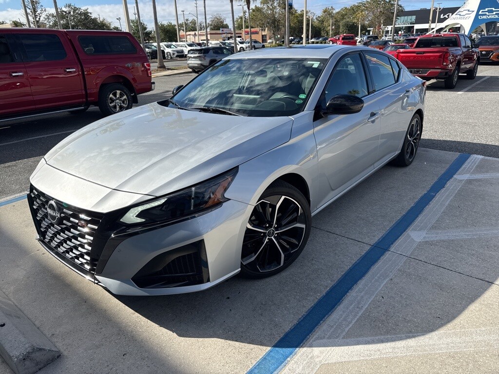 Used 2023 Nissan Altima 2.5 SR Sedan