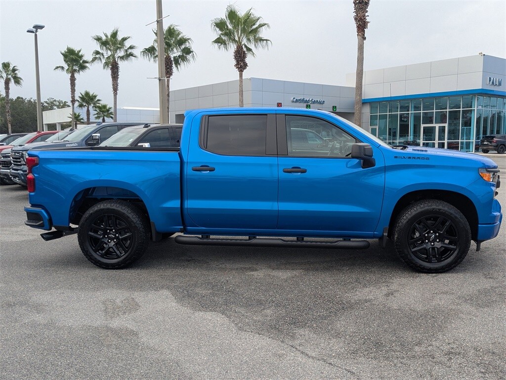 2026 Chevrolet Silverado 1500 Custom photo 2