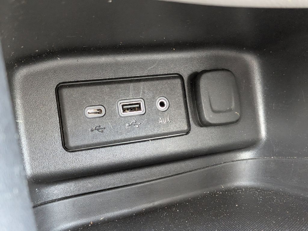 2023 Chevrolet Equinox LS - Photo 20