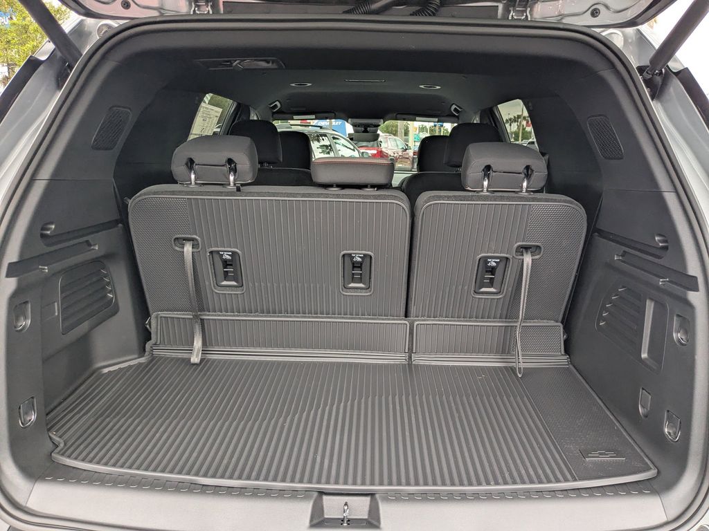 2026 Chevrolet Traverse LT - Photo 12