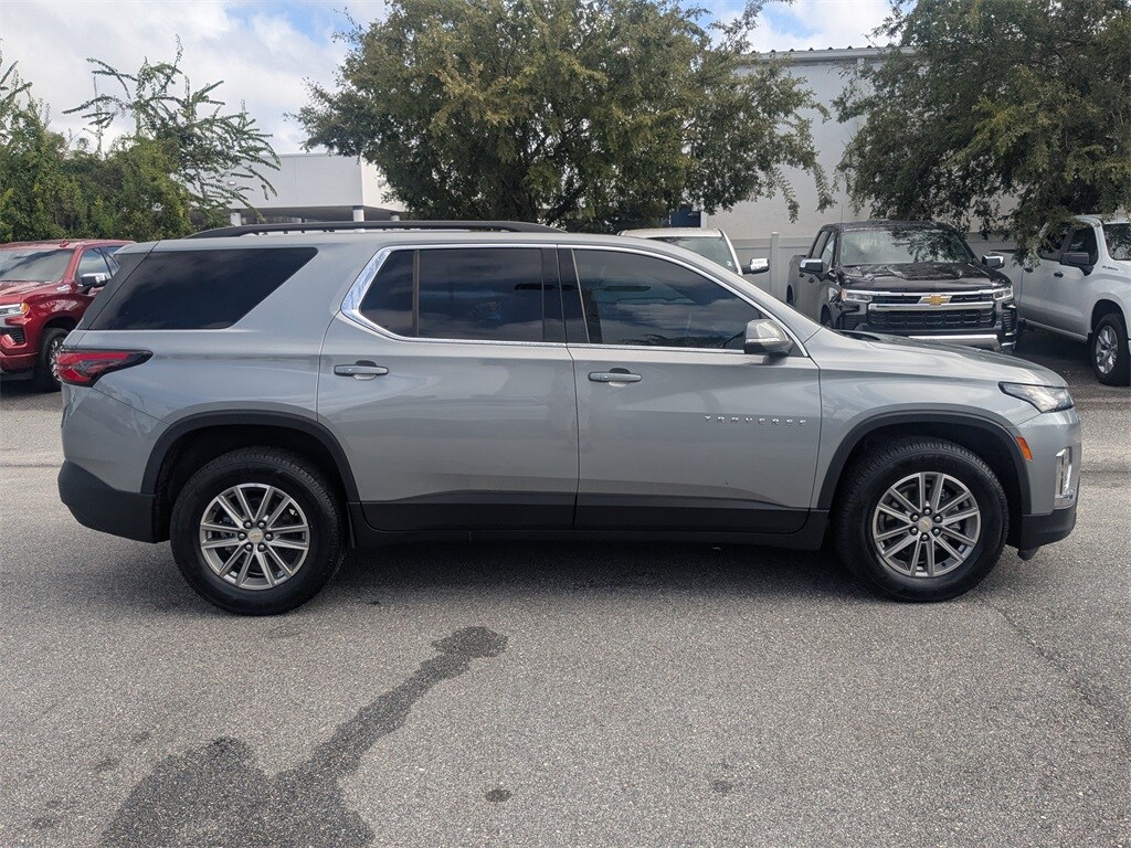 Used 2023 Chevrolet Traverse LT Cloth w/1LT SUV