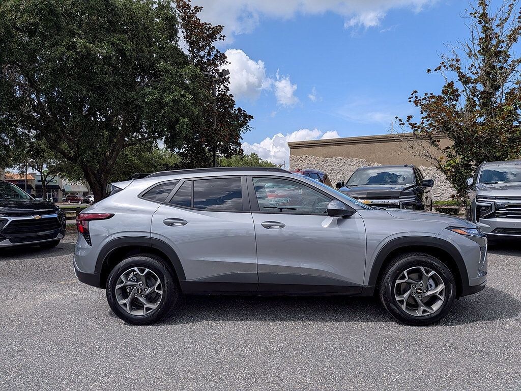 New 2026 Chevrolet Trax LT SUV