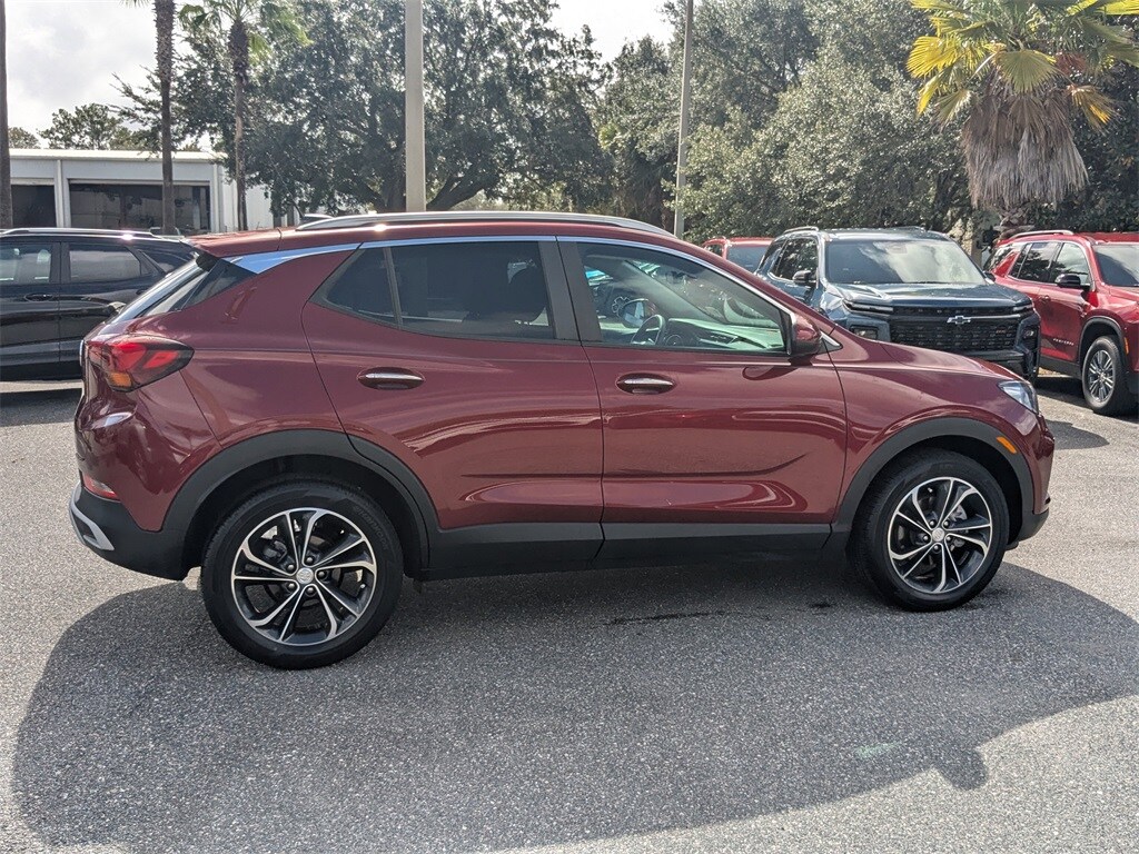 2022 Buick Encore GX Select photo 2
