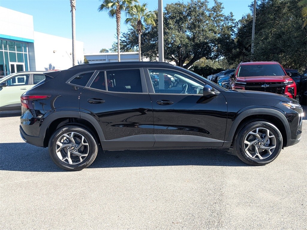 New 2026 Chevrolet Trax LT SUV