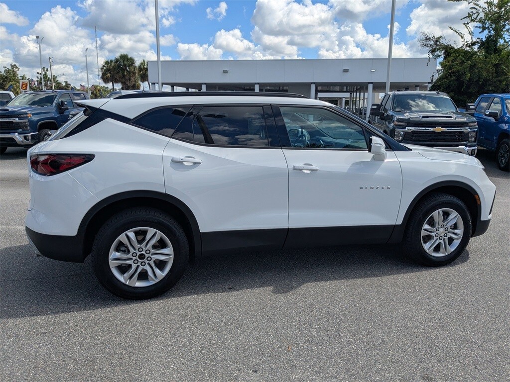 2022 Chevrolet Blazer 2LT photo 2