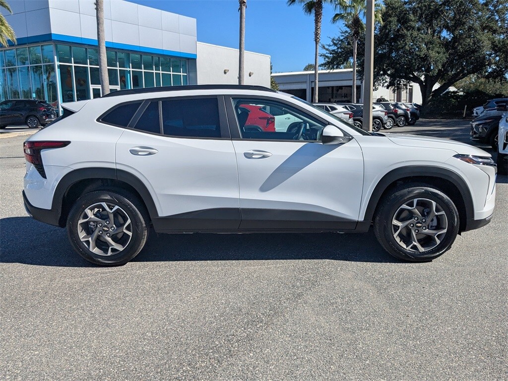 New 2026 Chevrolet Trax LT SUV