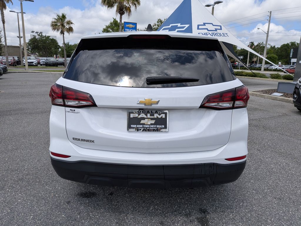 2023 Chevrolet Equinox LS - Photo 4