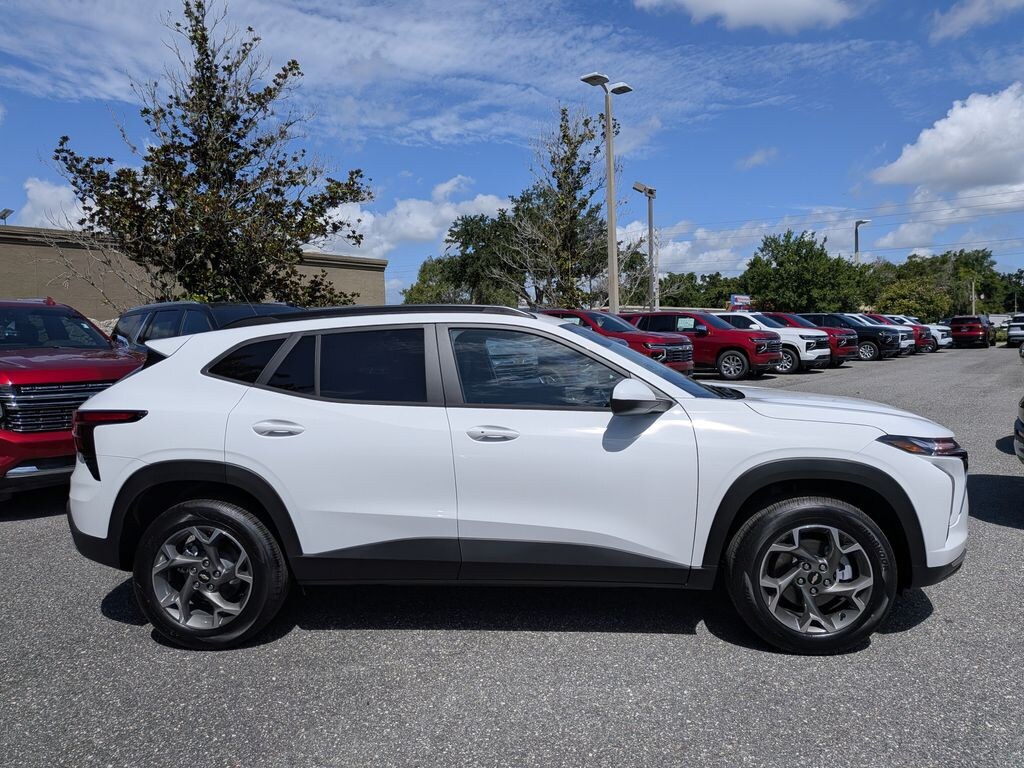 New 2026 Chevrolet Trax LT SUV