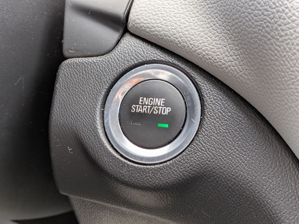 2023 Chevrolet Equinox LS - Photo 25