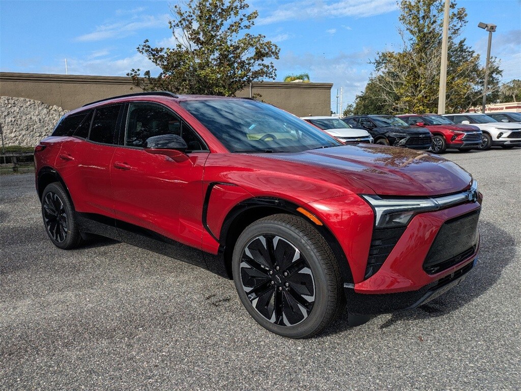 2025 Chevrolet Blazer EV RS photo 2