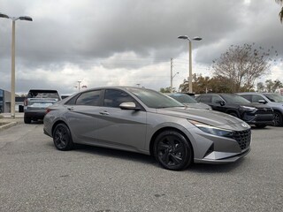 2021 Hyundai Elantra SEL Sedan