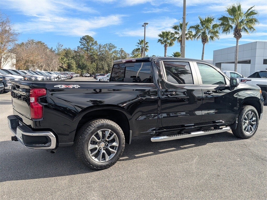 New 2026 Chevrolet Silverado 1500 LT w/1LT Truck Crew Cab