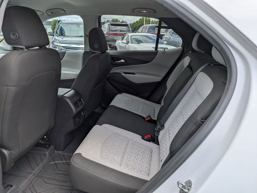 2023 Chevrolet Equinox LS - Photo 13