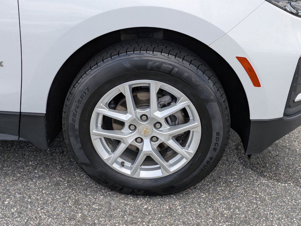 2023 Chevrolet Equinox LS - Photo 10