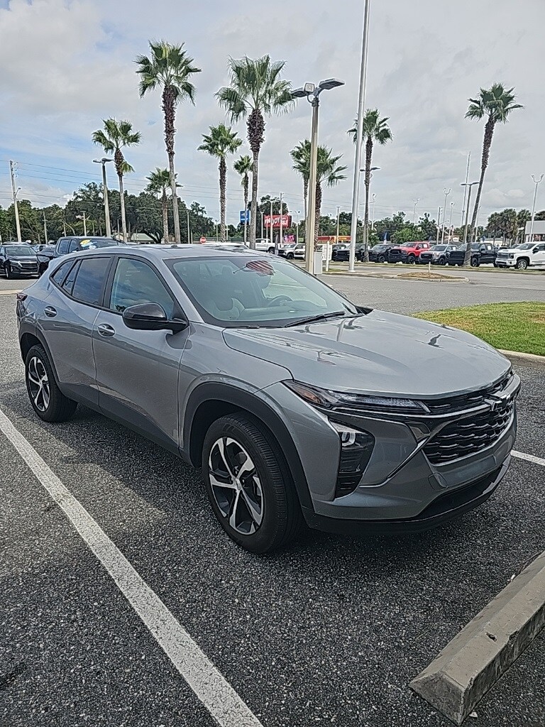 2024 Chevrolet Trax photo 3