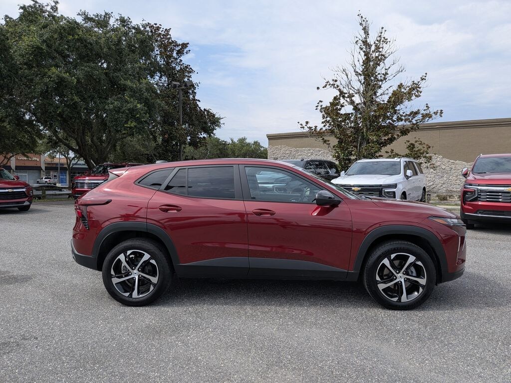 Certified 2025 Chevrolet Trax 1RS SUV