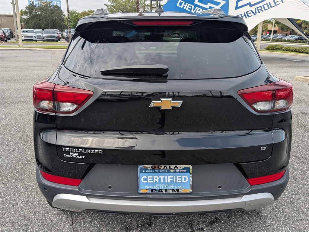 2021 Chevrolet Trailblazer LT photo 2