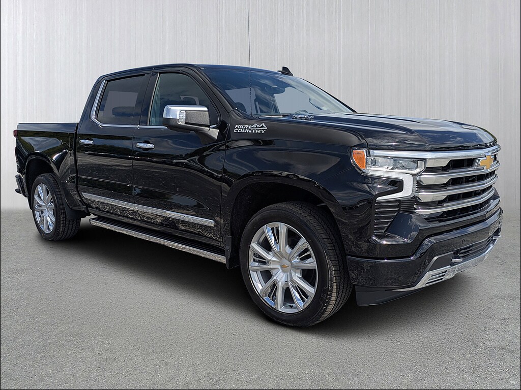 New 2026 Chevrolet Silverado 1500 4WD Crew Cab Short Bed High Country