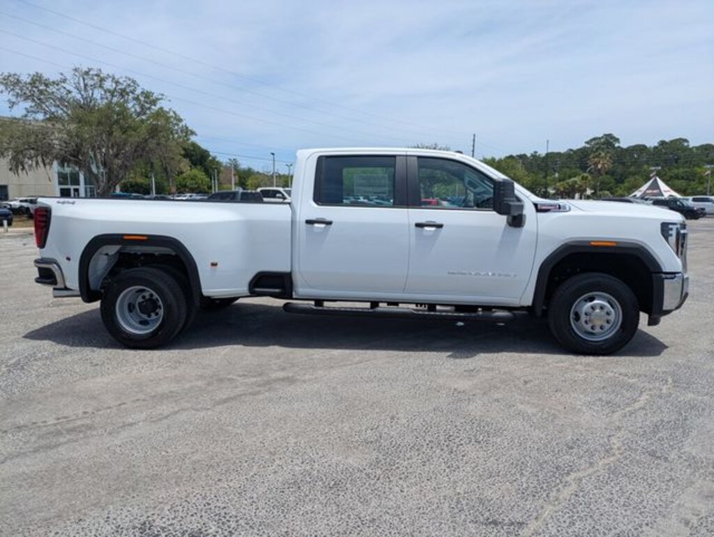 New 2026 GMC Sierra 3500 HD Pro Truck Crew Cab