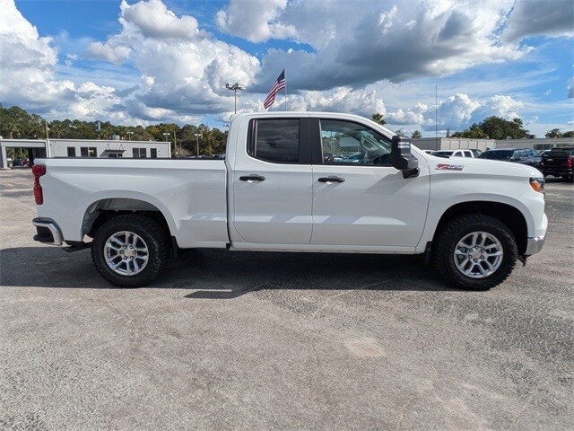 2026 Chevrolet Silverado 1500 Work Truck photo 3