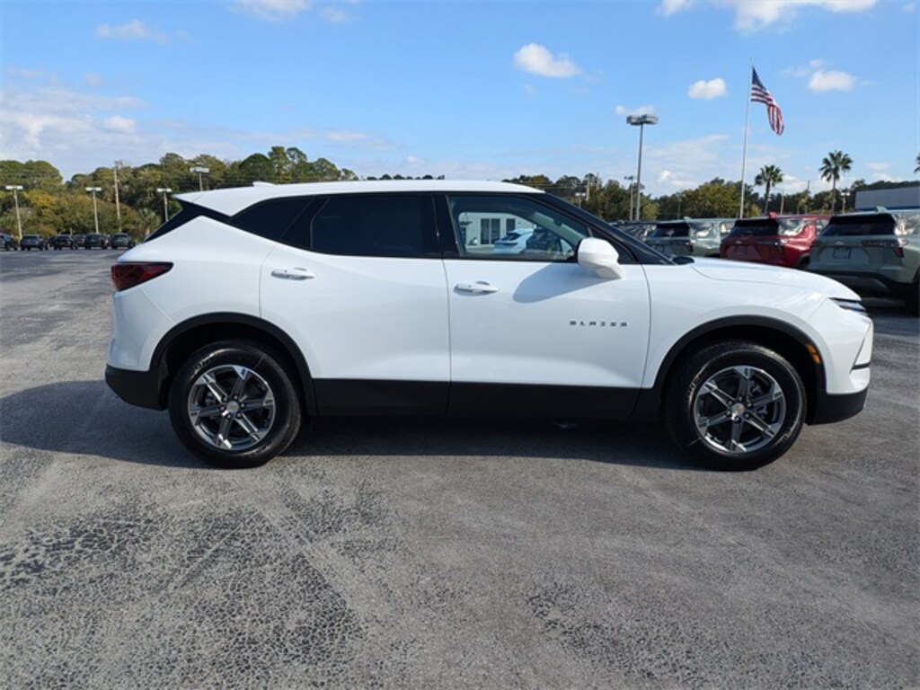 New 2025 Chevrolet Blazer LT w/2LT SUV