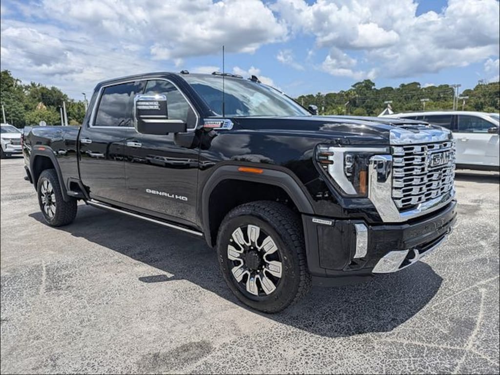 New 2026 GMC Sierra 2500 HD Denali Truck Crew Cab