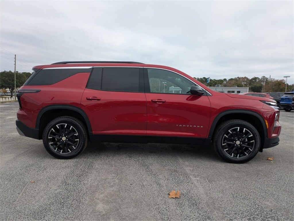New 2026 Chevrolet Traverse LT SUV