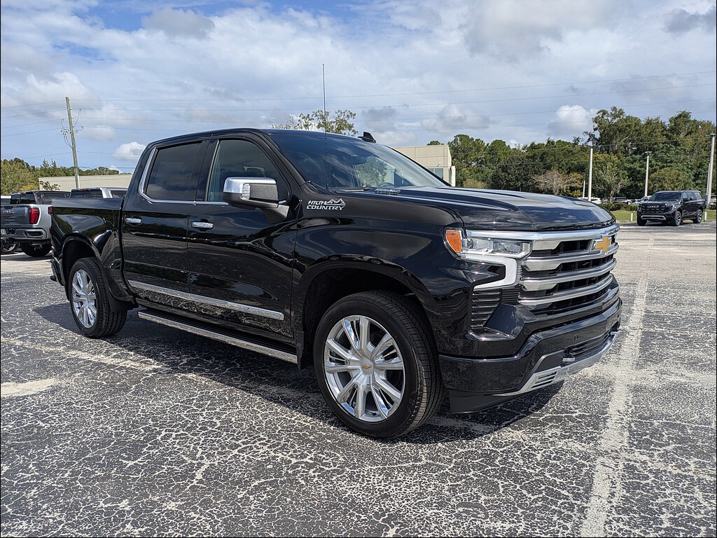 New 2026 Chevrolet Silverado 1500 4WD Crew Cab Short Bed High Country