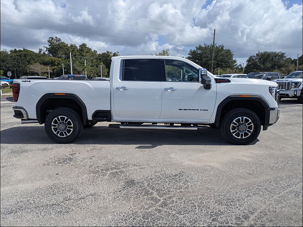 New 2026 GMC Sierra 2500HD Crew Cab, Standard Bed, SLT, 4WD