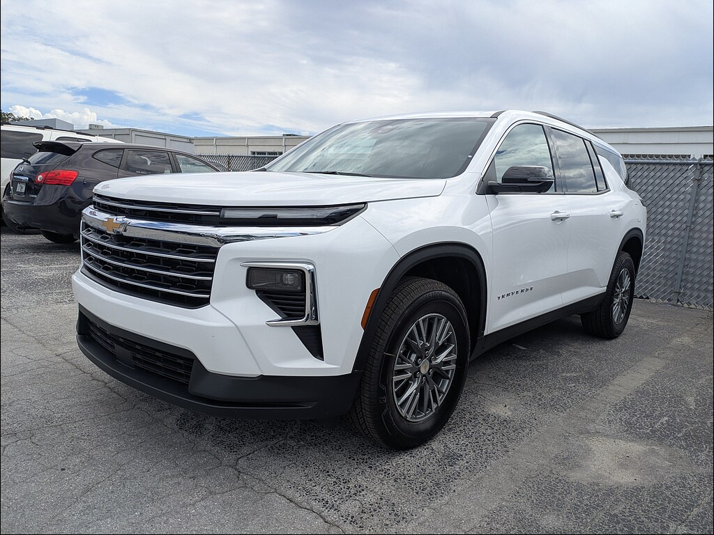 New 2027 Chevrolet Traverse FWD LT