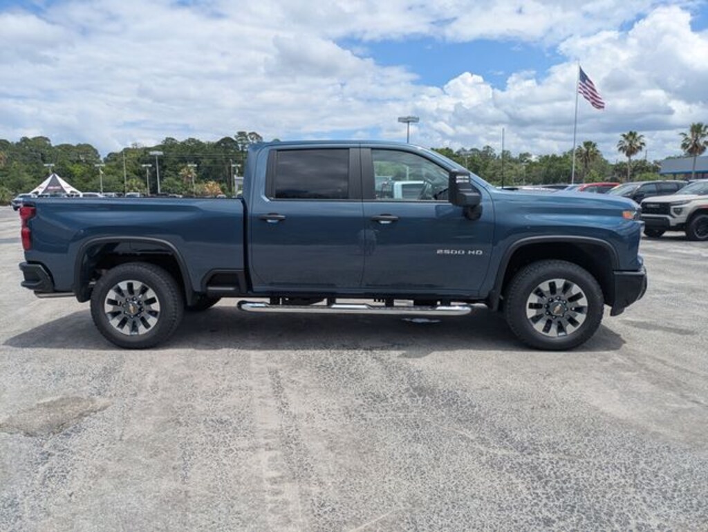 New 2026 Chevrolet Silverado 2500 HD Custom Truck Crew Cab