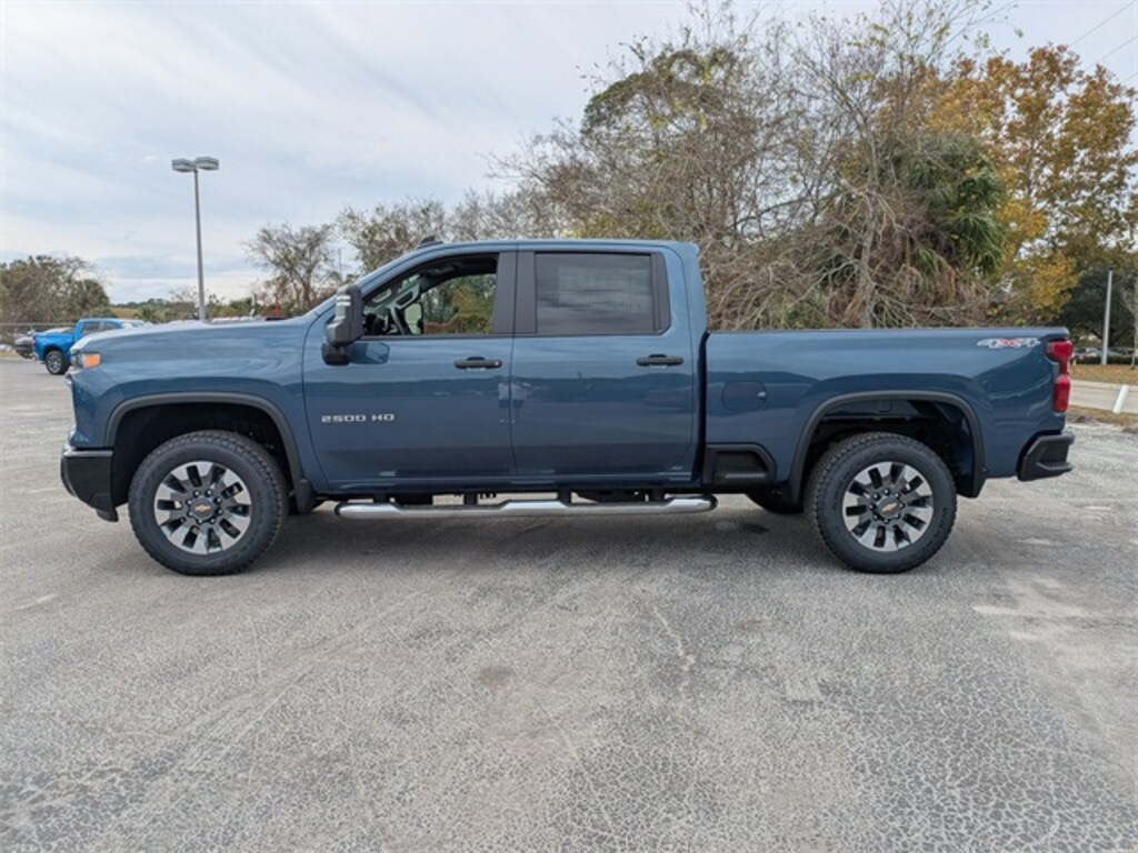 New 2026 Chevrolet Silverado 2500 HD Custom Truck Crew Cab