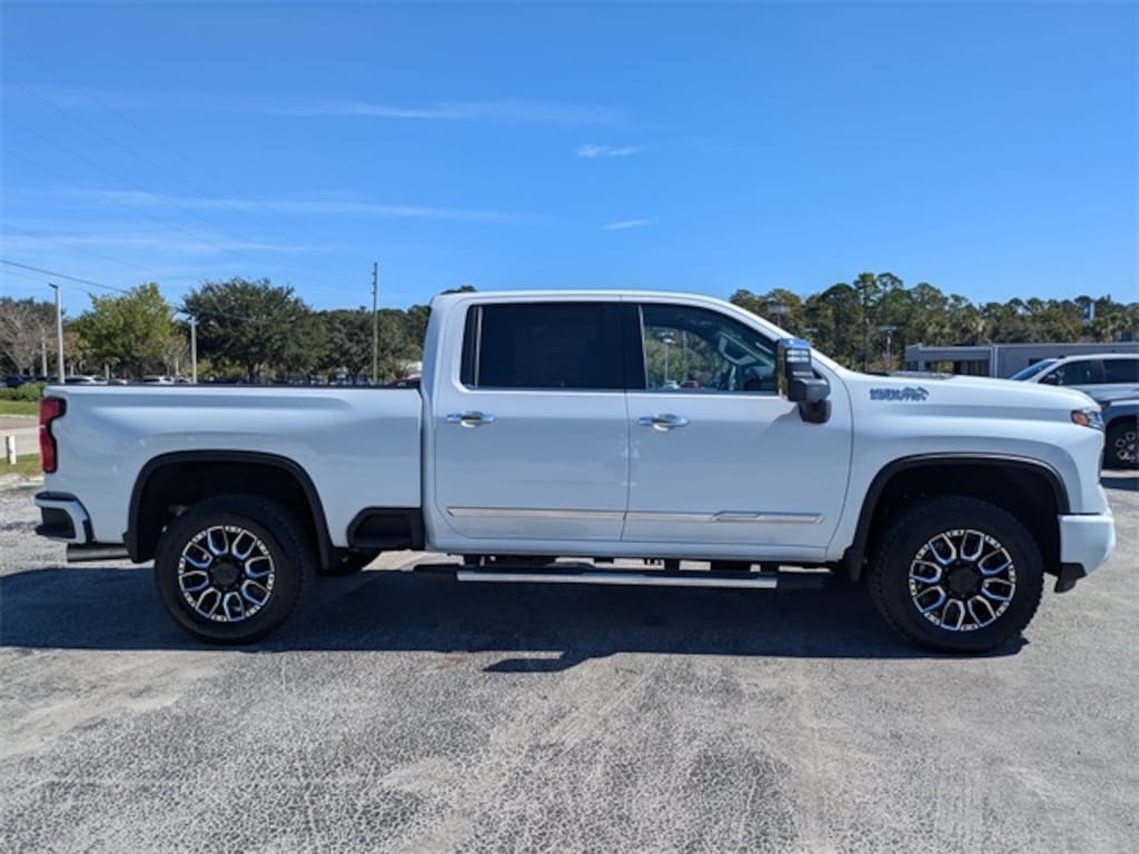 New 2026 Chevrolet Silverado 2500 HD High Country Truck Crew Cab