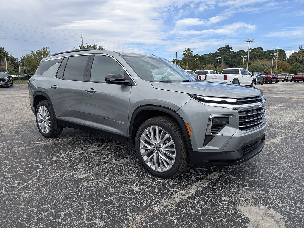 New 2027 Chevrolet Traverse FWD LT
