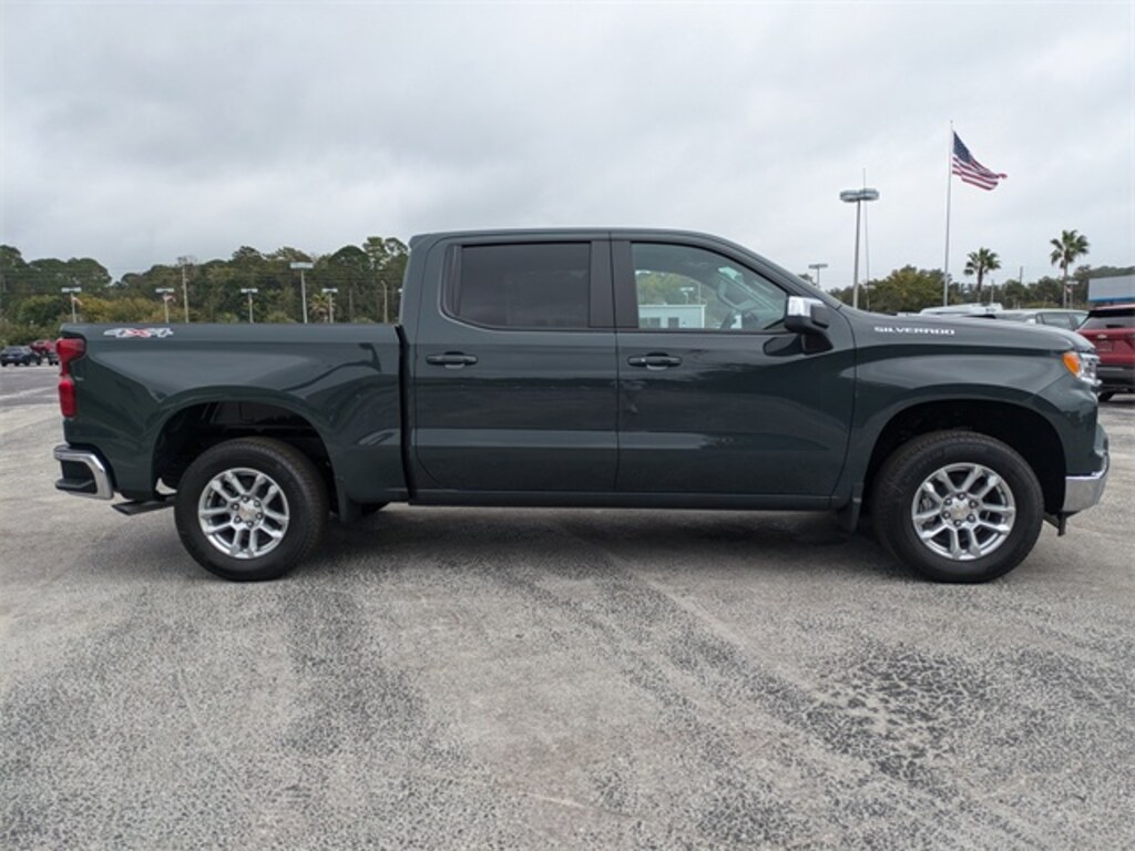 New 2026 Chevrolet Silverado 1500 LT Truck Crew Cab