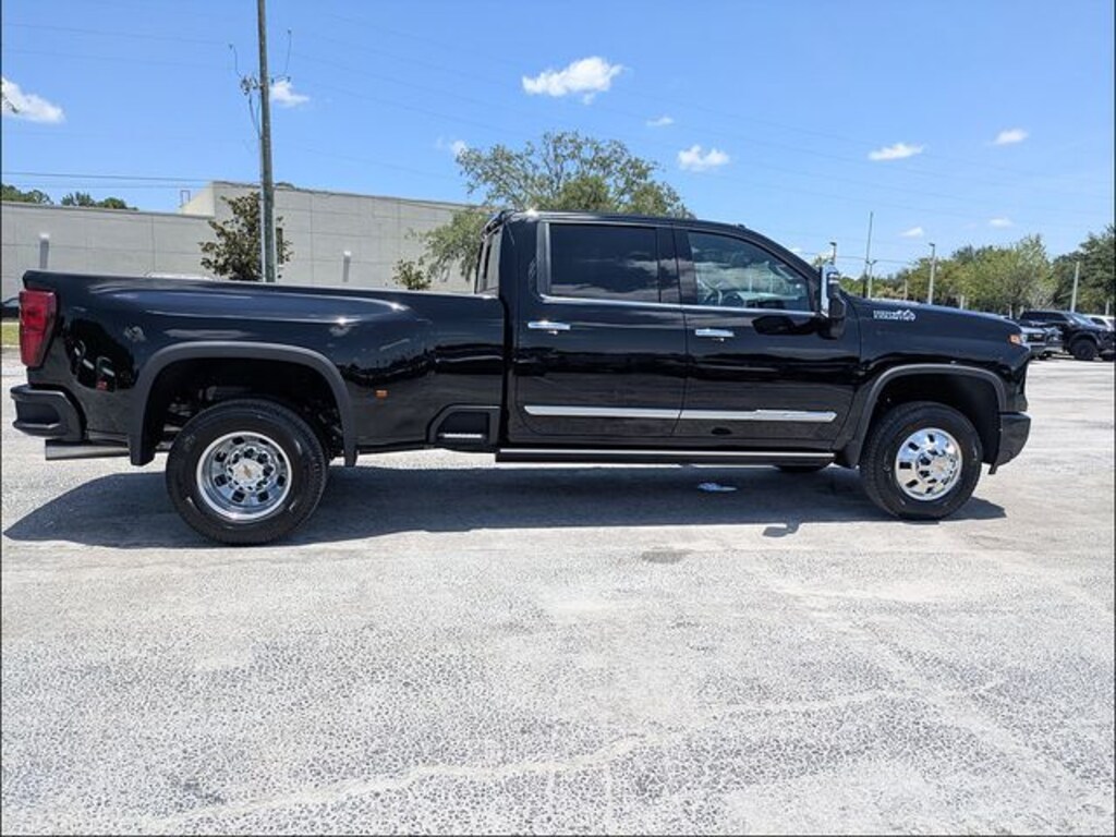 New 2026 Chevrolet Silverado 3500 HD High Country Truck Crew Cab