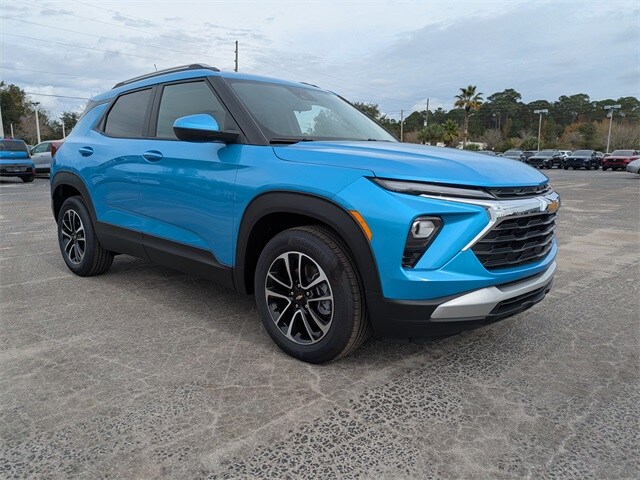 2026 Chevrolet Trailblazer LT photo 2