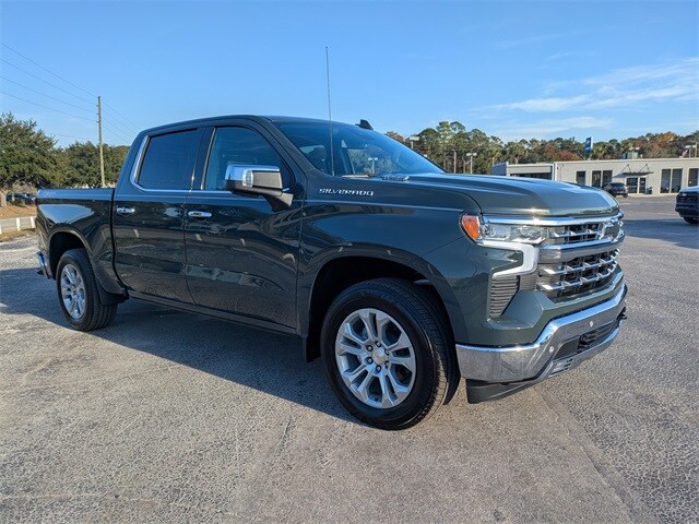 2026 Chevrolet Silverado 1500 LTZ photo 2