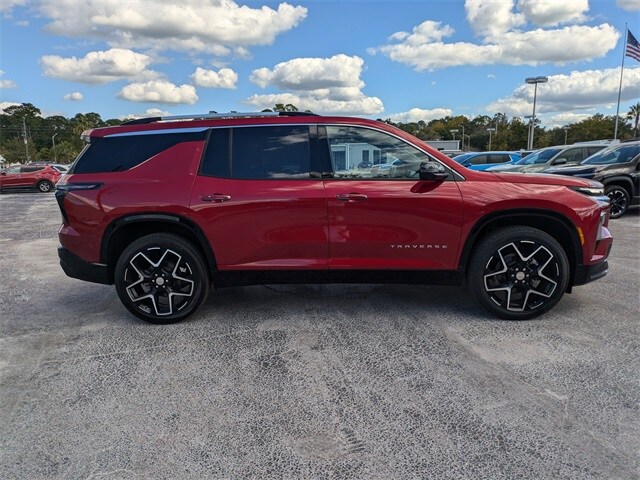 2026 Chevrolet Traverse High Country photo 3