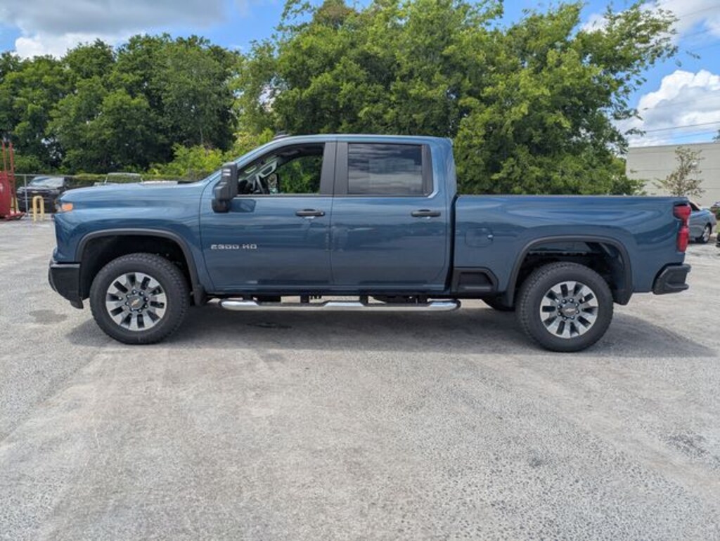 New 2026 Chevrolet Silverado 2500 HD Custom Truck Crew Cab
