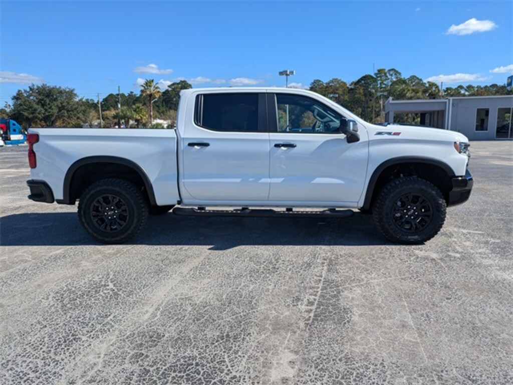 New 2026 Chevrolet Silverado 1500 ZR2 Truck Crew Cab