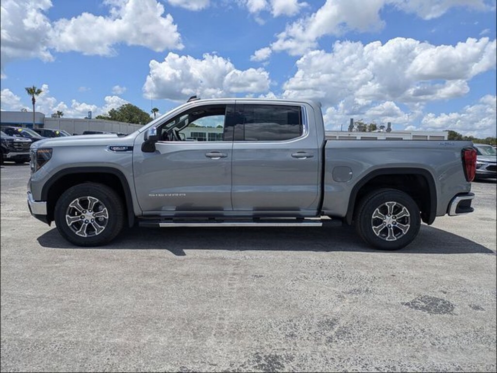 New 2026 GMC Sierra 1500 Crew Cab, Short Bed, SLE, 4WD Truck Crew Cab