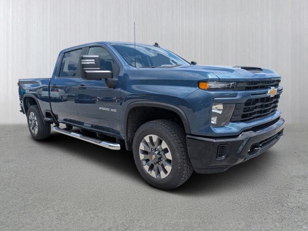 New 2026 Chevrolet Silverado 2500 HD Custom Truck Crew Cab