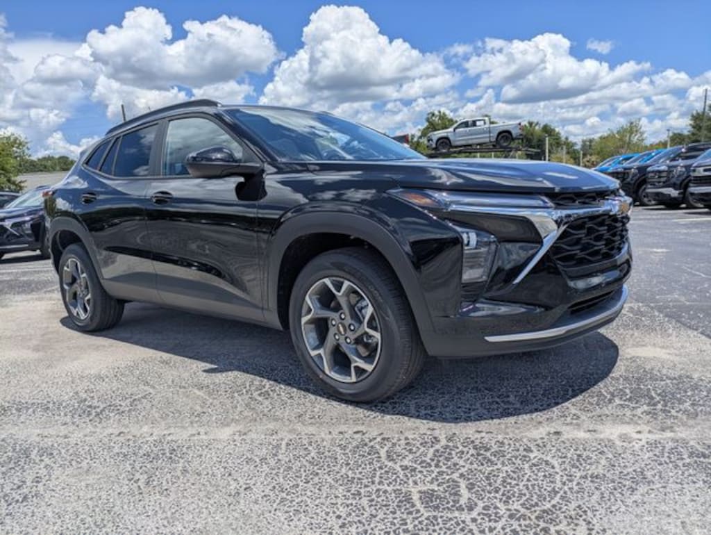 New 2026 Chevrolet Trax LT SUV