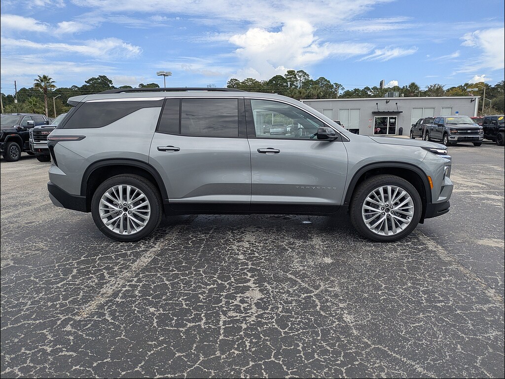 New 2027 Chevrolet Traverse FWD LT
