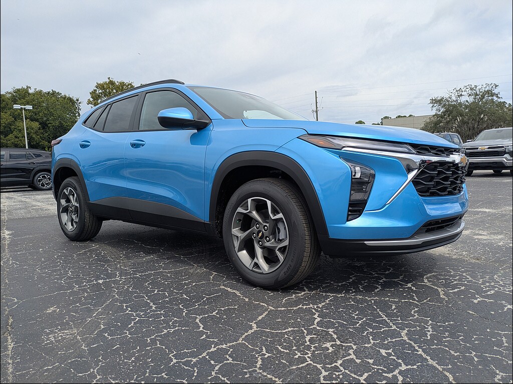 New 2026 Chevrolet Trax FWD LT