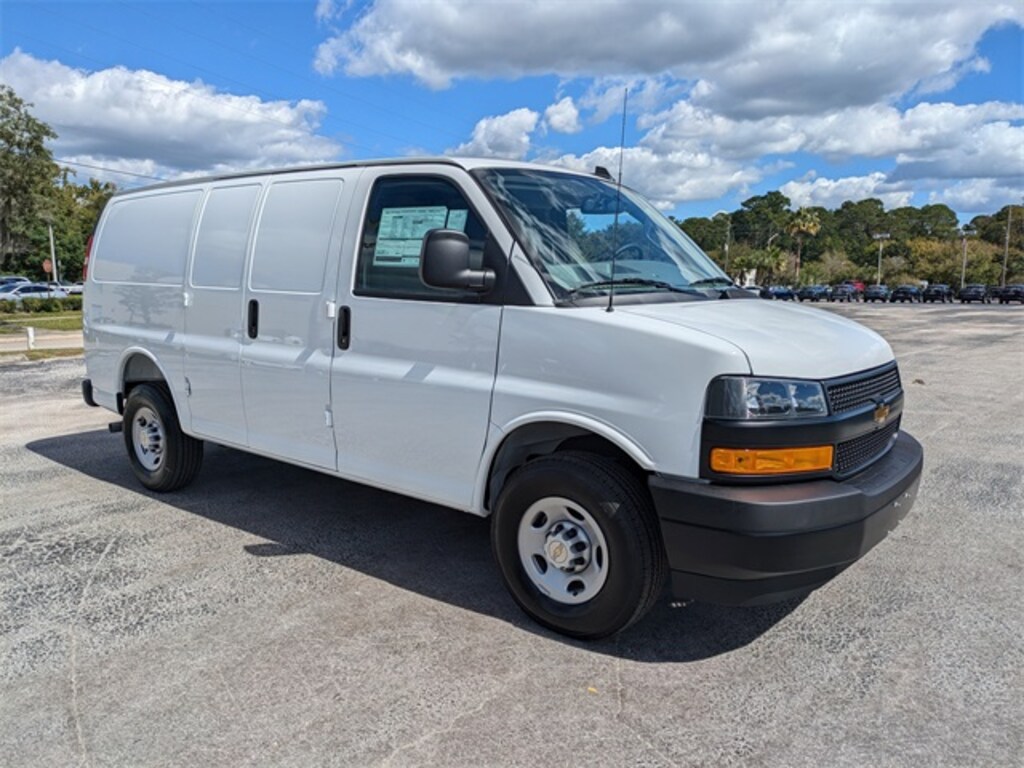 New 2025 Chevrolet Express Cargo 2500 Work Van Van Cargo Van