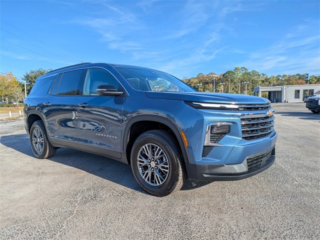 New 2026 Chevrolet Traverse LT SUV